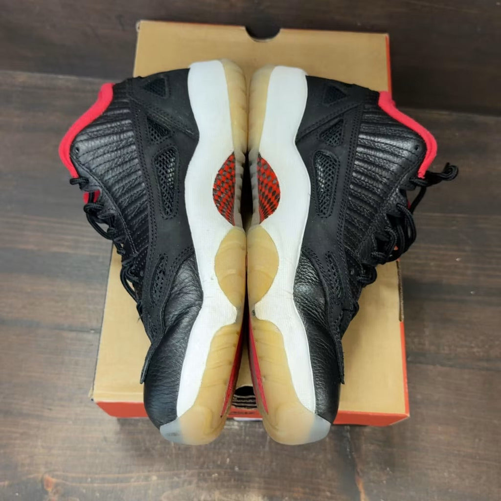 Air Jordan 11 Retro Low IE Bred (2021)