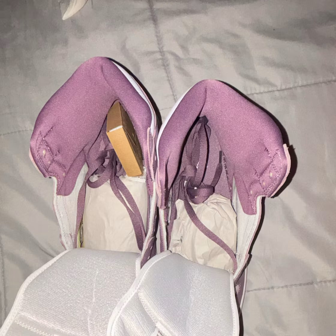 Air Jordan 1 Retro High OG Mauve