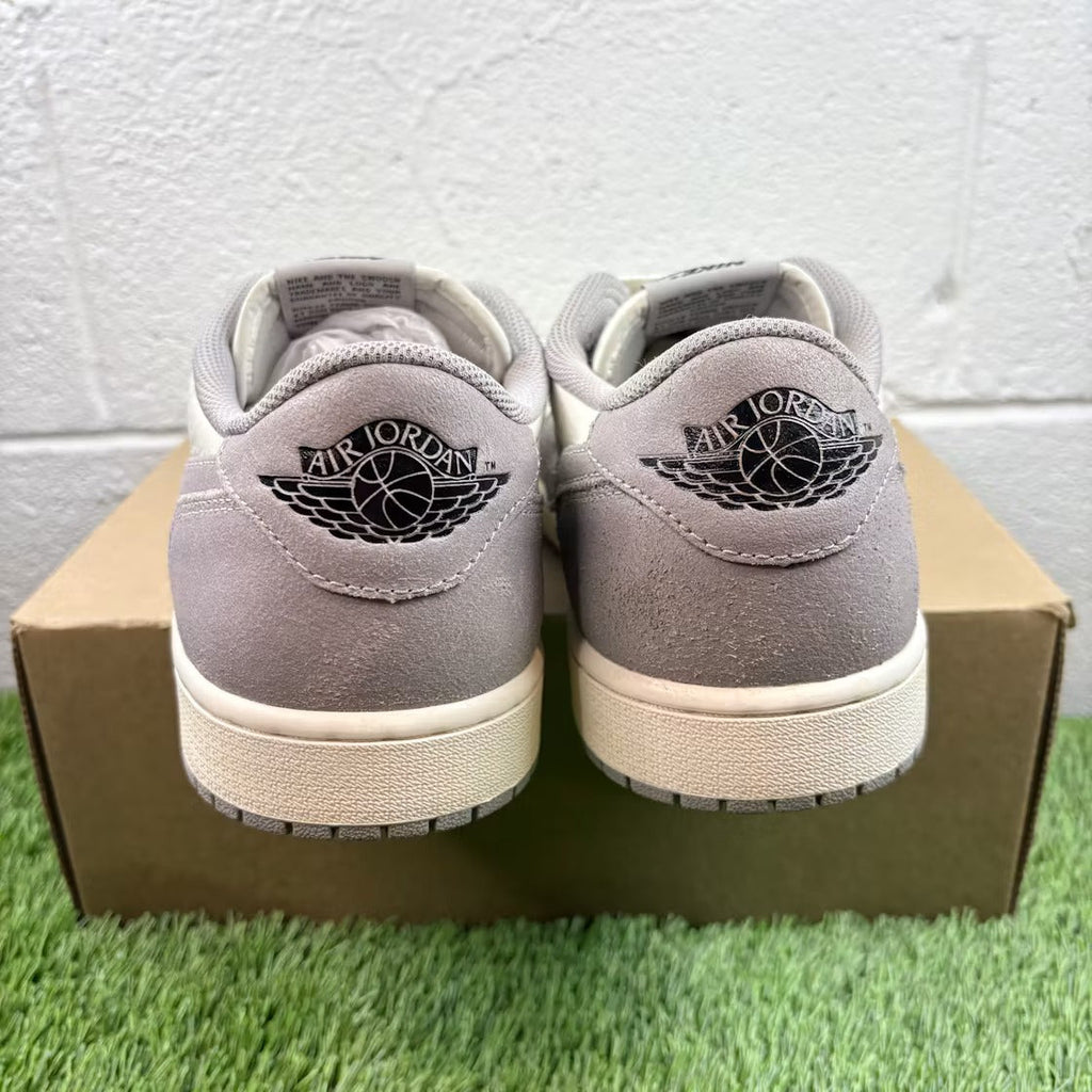 Air Jordan 1 Retro Low OG Atmosphere Grey