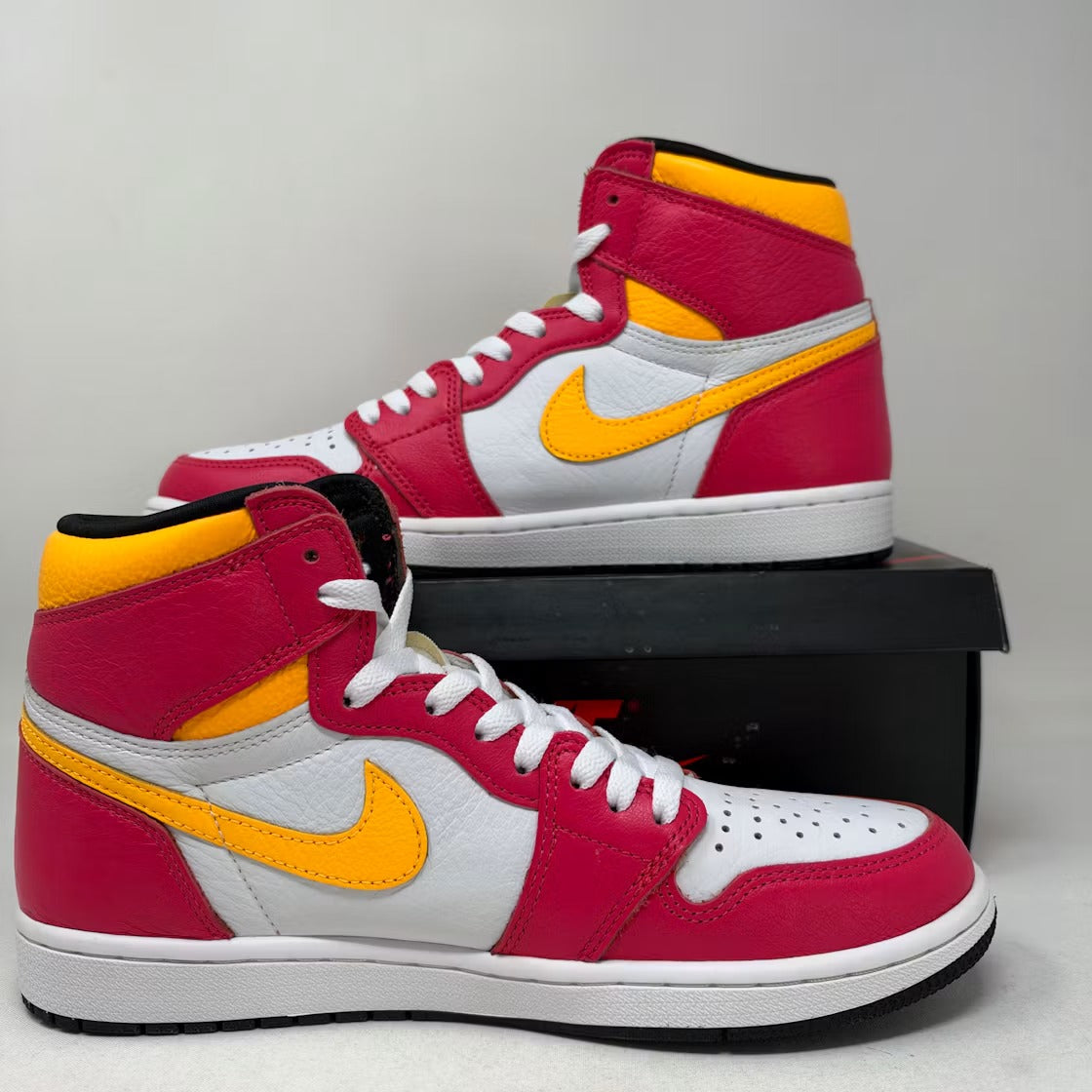 Air Jordan 1 Retro High OG Light Fusion Red