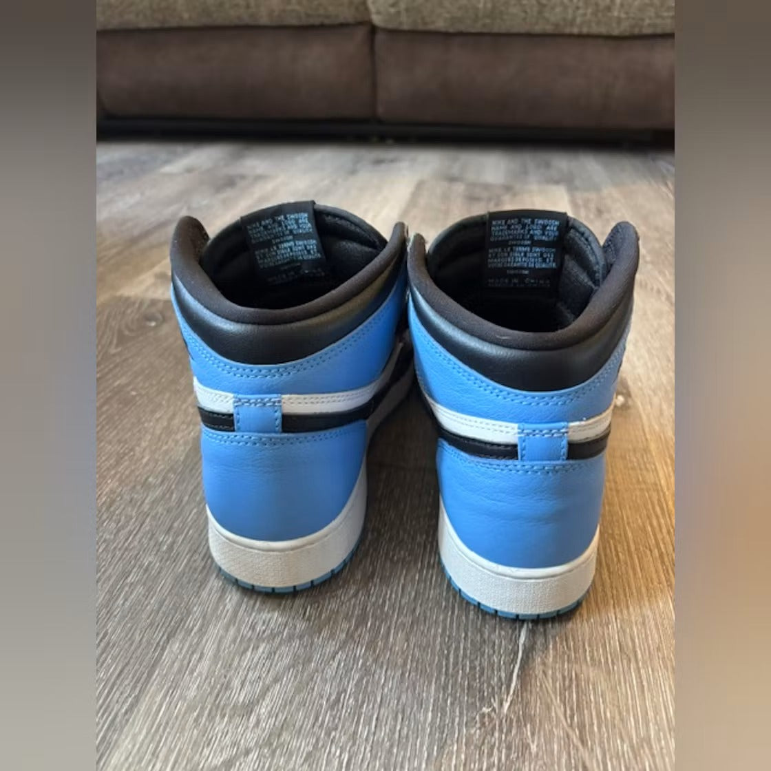 Air Jordan 1 Retro High OG UNC Toe (GS)