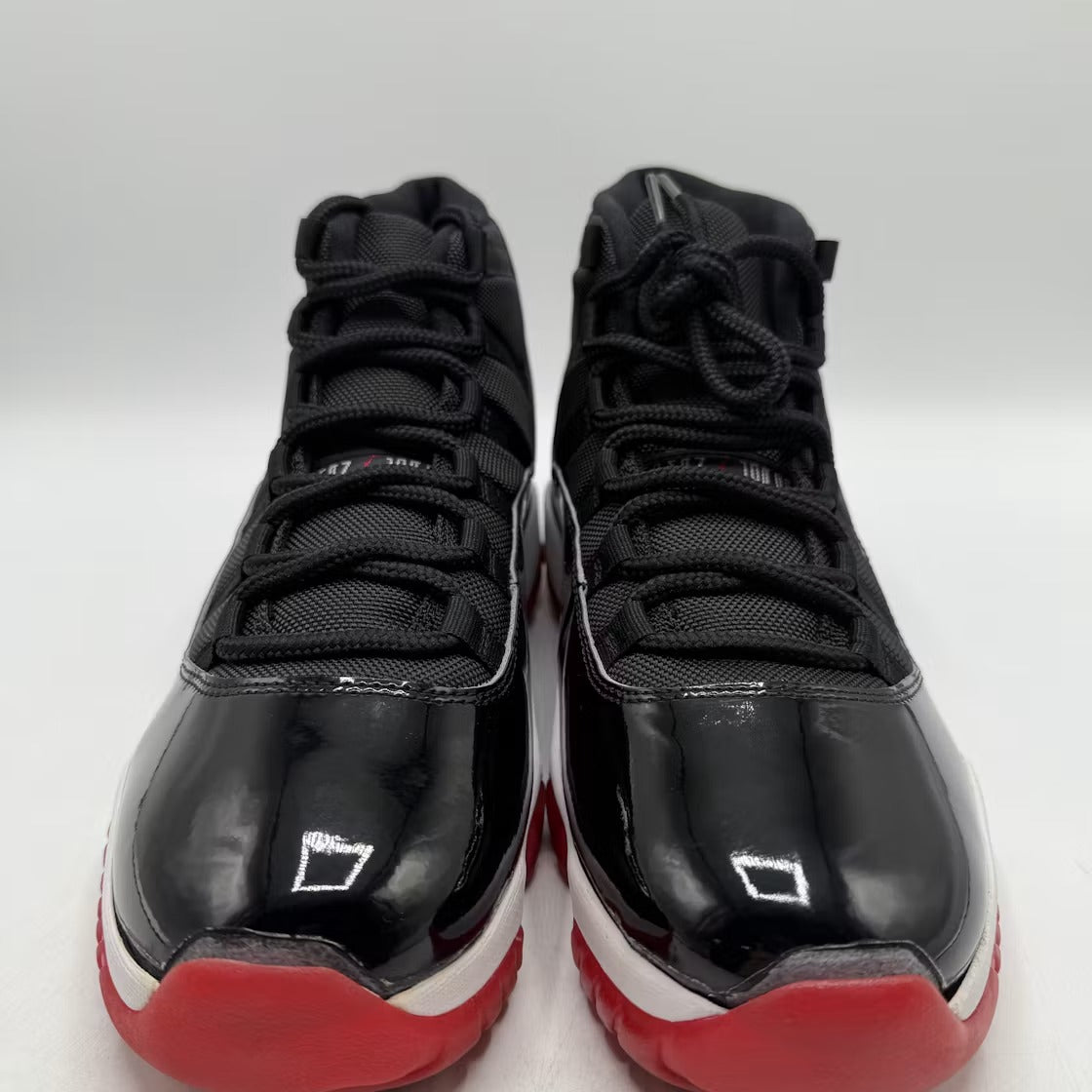 Air Jordan 11 Retro Playoffs Bred (2019)