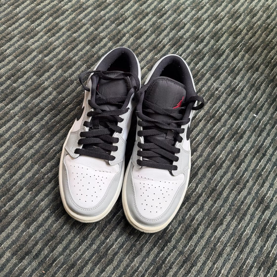 Air Jordan 1 Low Light Smoke Grey