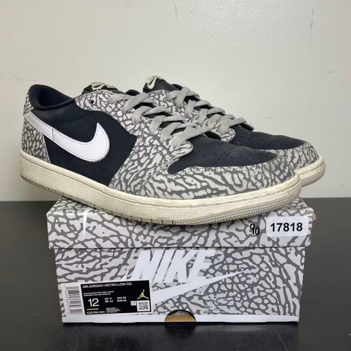 Air Jordan 1 Retro Low OG Black Cement