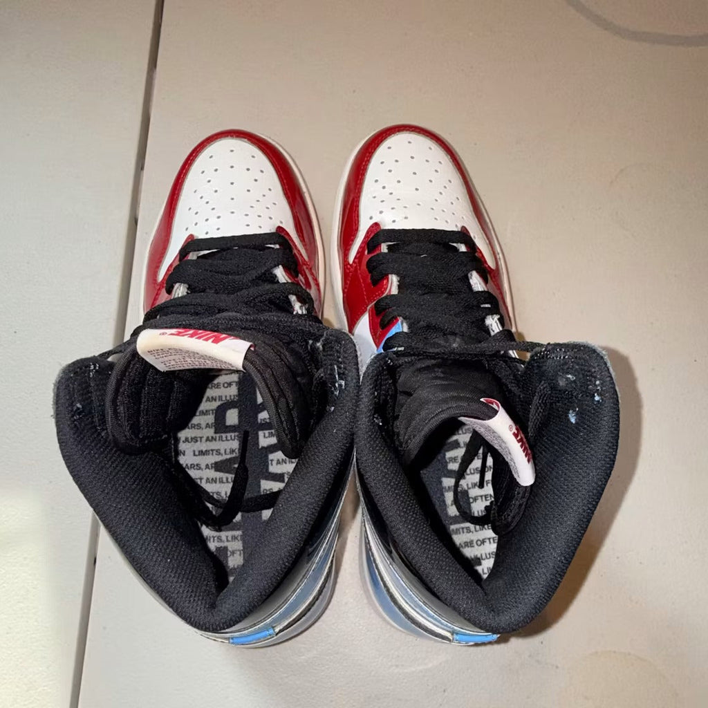 Air Jordan 1 Retro High Fearless UNC Chicago