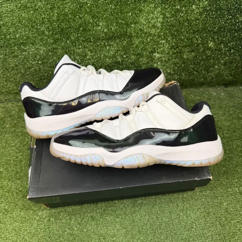 Air Jordan 11 Retro Low Iridescent