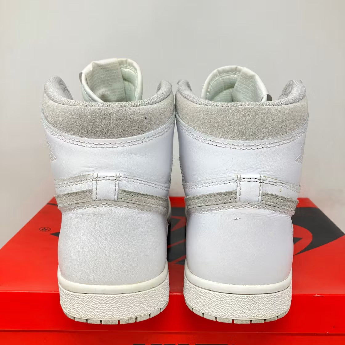 Air Jordan 1 Retro High '85 Neutral Grey